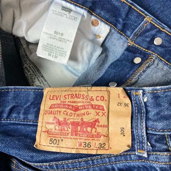 Vintage Y2K Levi's 501 Blue Jeans Size 36x32 - Picture 6 of 8